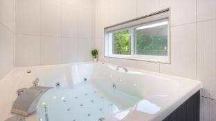 Gapyeong Gamseong216 Poolvilla Pension Bed and Breakfast in Gyeonggi-do