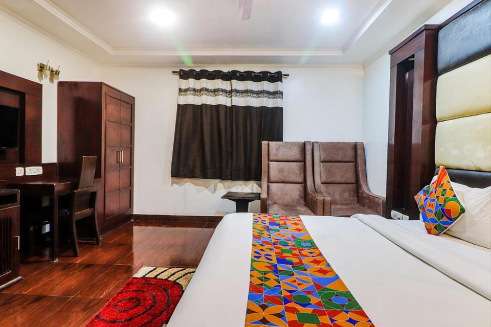 Capital O Sunberry Vacation rental in Delhi