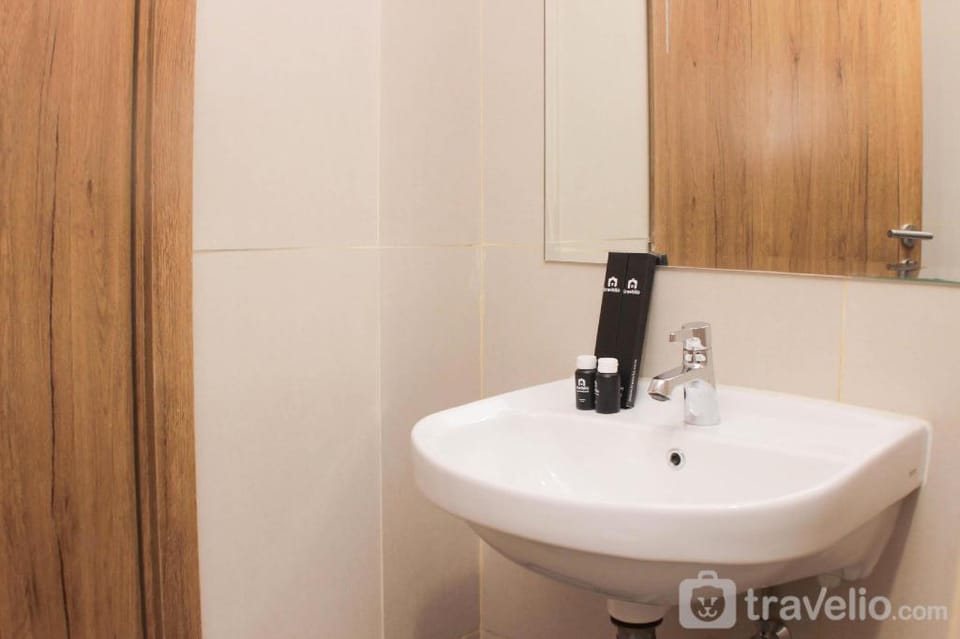 Cozy Studio at LRT City Jatibening Apt By Travelio Apartment in Jakarta