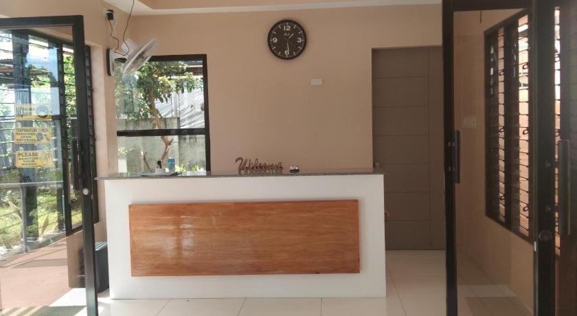 Claytown Pension House Hostel in Dumaguete