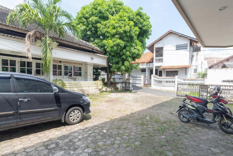 Urbanview Syariah Wisma Husada Kalibanteng Hotel in Indonesia