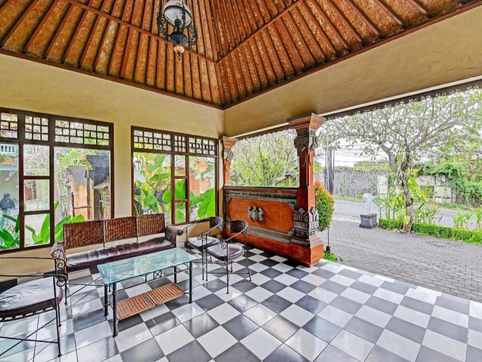 OYO 91503 Hotel Gedong Ayu Near Sanur Hotel in Denpasar
