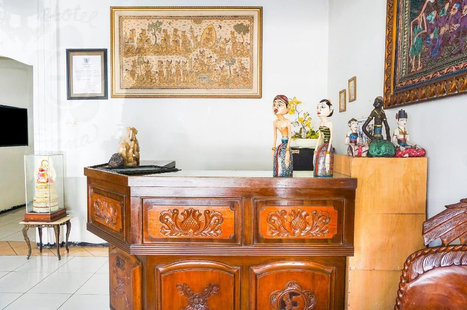 SPOT ON 91542 Hotel Emma Hotel in East Java