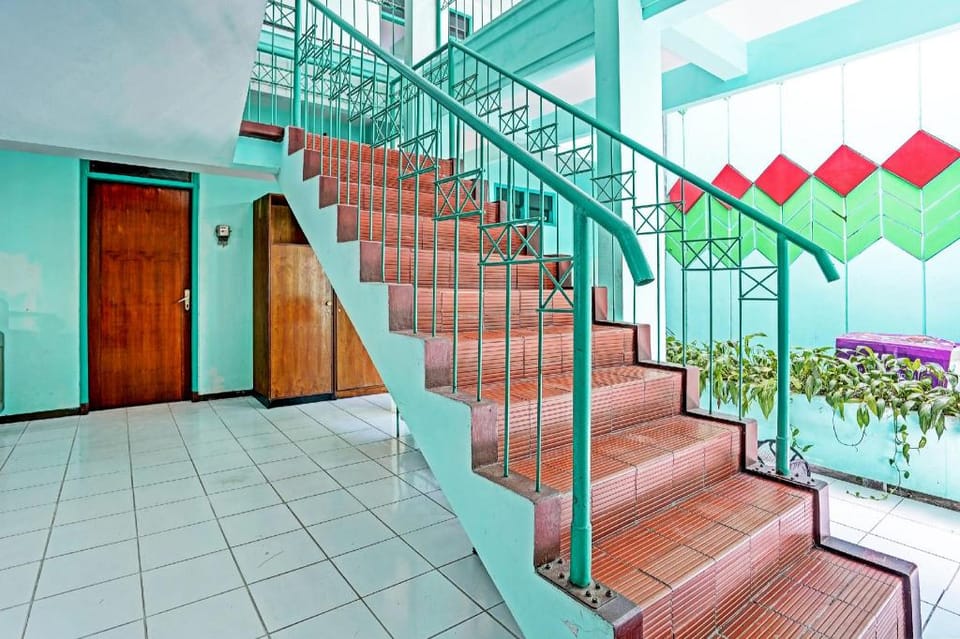 Hotel O Victory Homestay Syariah Hotel in Surabaya