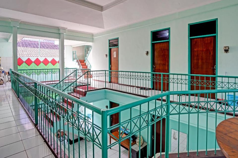 Hotel O Victory Homestay Syariah Hotel in Surabaya