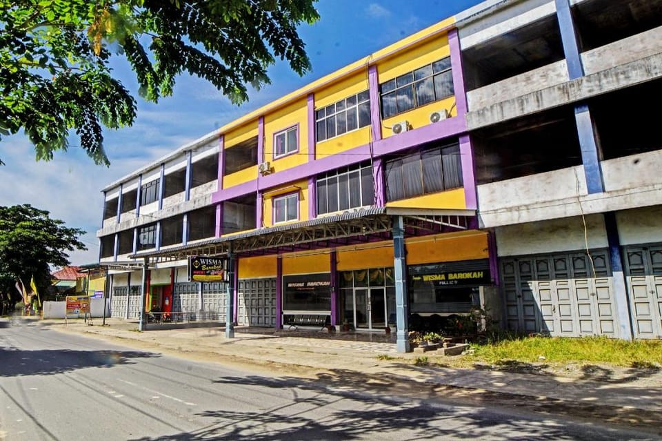 OYO 91493 Wisma Barokah Syariah Hotel in Indonesia