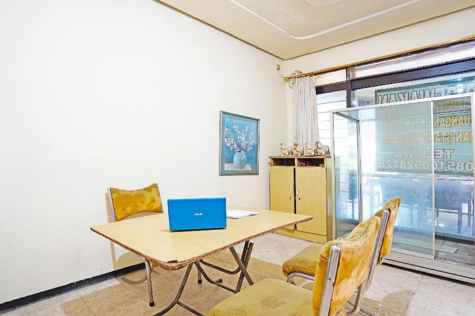 OYO 91558 Y 5417 Homestay Syariah Hotel in Surabaya