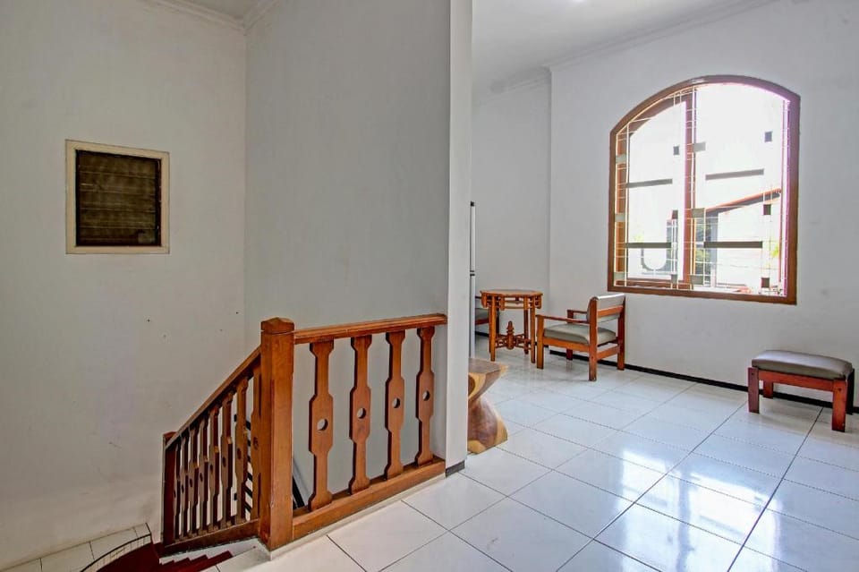 OYO Life 91523 Kenari Guesthouse Hotel in Indonesia