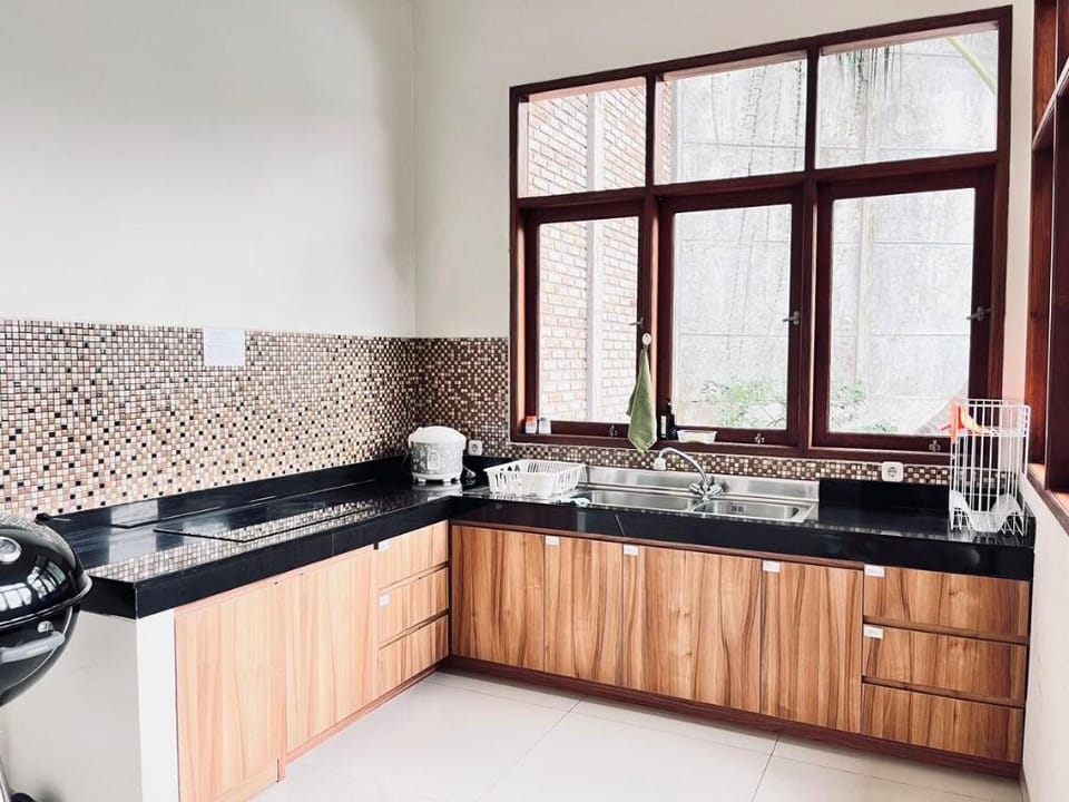 PET FRIENDLY Villa Akarenga 赤レンガ with BIG POOL Villa in Parongpong