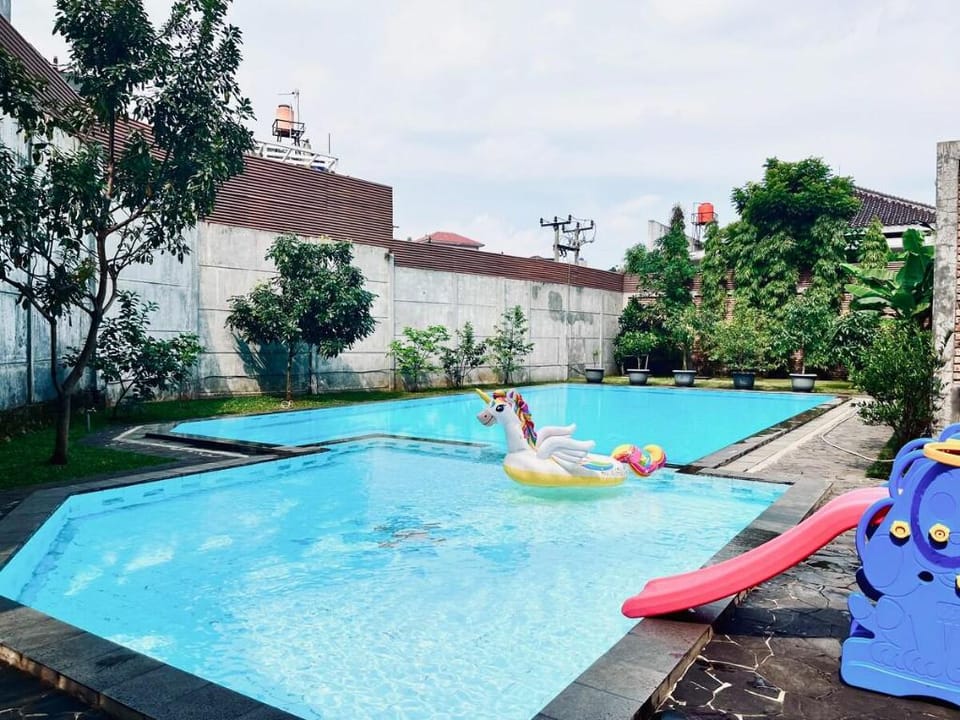 PET FRIENDLY Villa Akarenga 赤レンガ with BIG POOL Villa in Parongpong