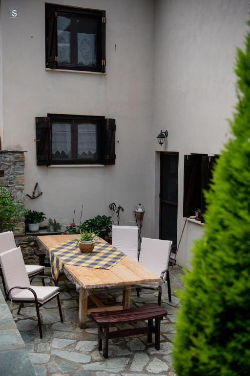 Elegant villa, Afissos Pelion Villa in Magnesia Prefecture, Greece
