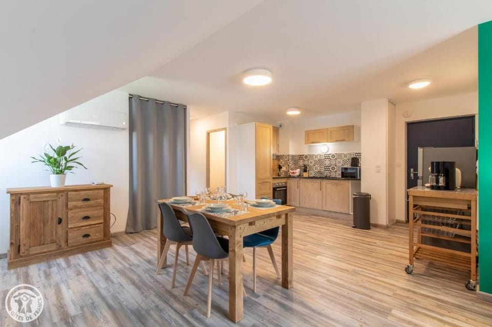 Gite Annecy 201- Au Royaume des Castors - Appt 201 Vacation rental in Doussard