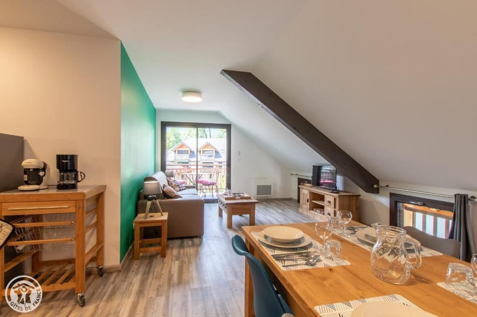 Gite Annecy 201- Au Royaume des Castors - Appt 201 Vacation rental in Doussard