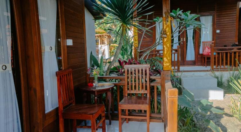 Kurnia Guest House & Spa Bed and Breakfast in Nusapenida