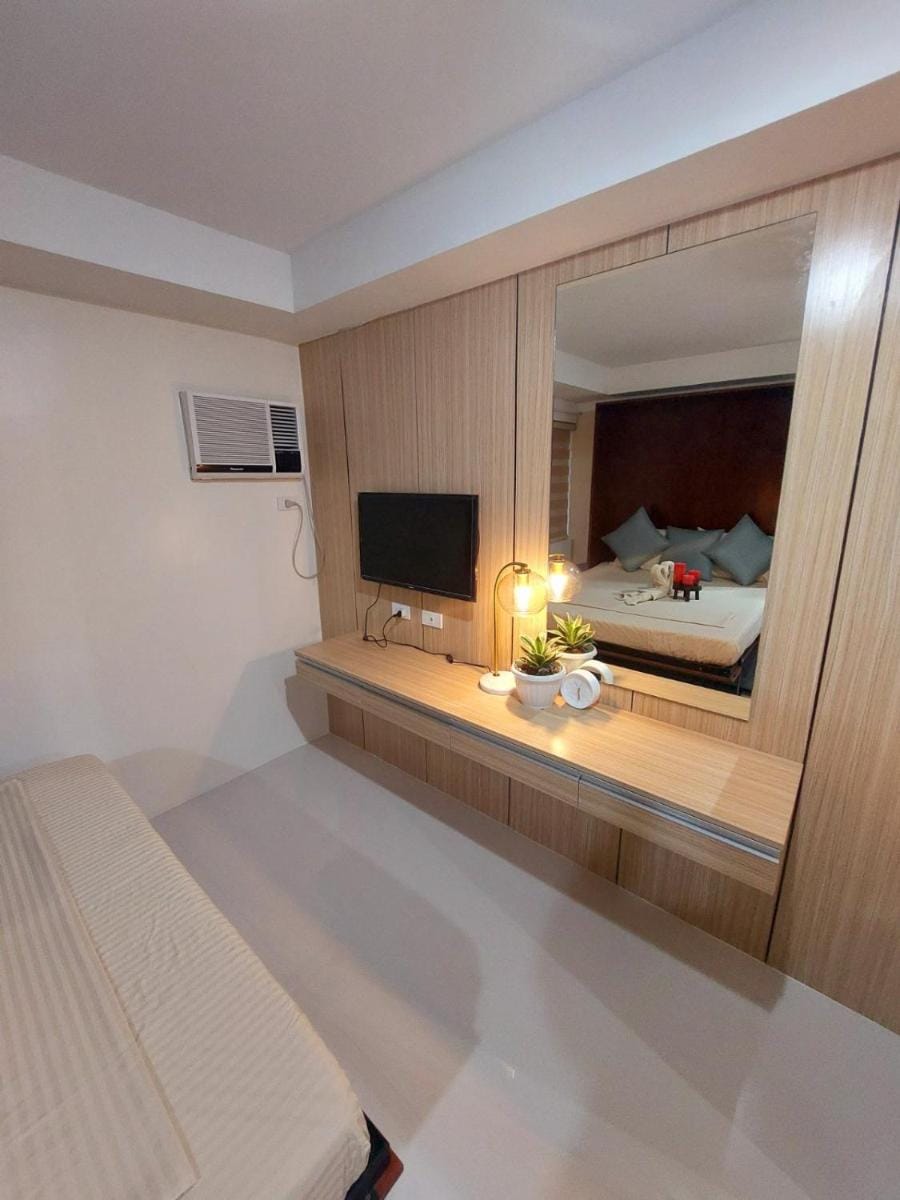 City View at The Persimmon Studios Apartment hotel in Lapu-Lapu City