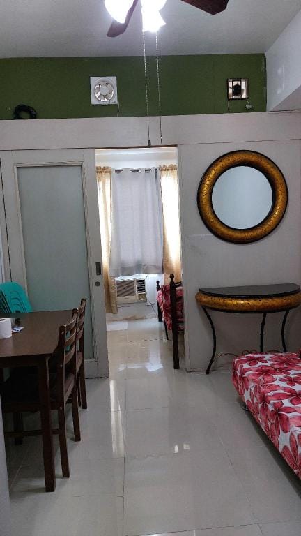 Sea Residences MOA by Queennie Apartment in Pasay