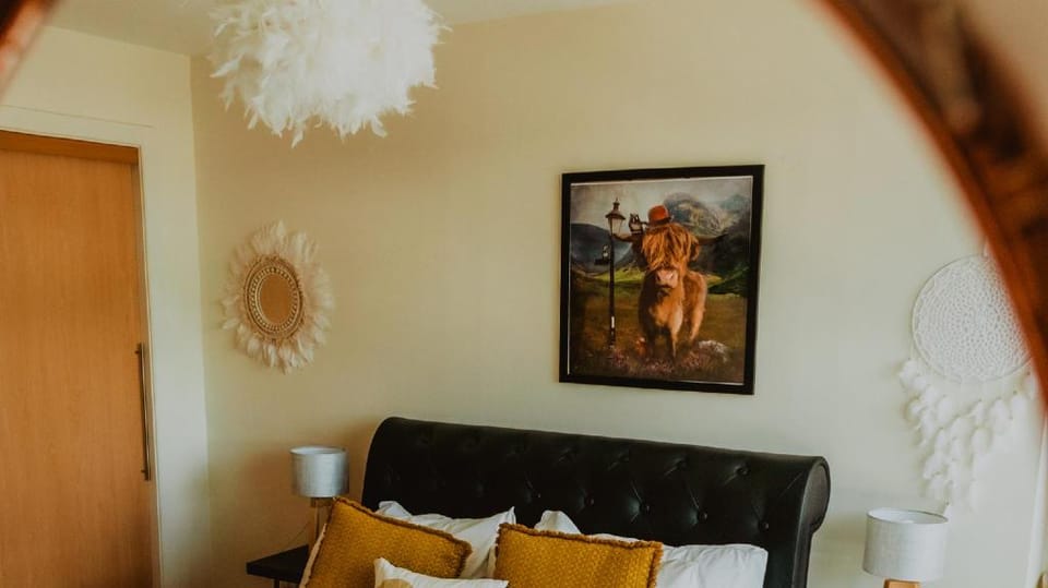 Lovely Bohemian Apartment in Heart of City Life Apartment in Glasgow