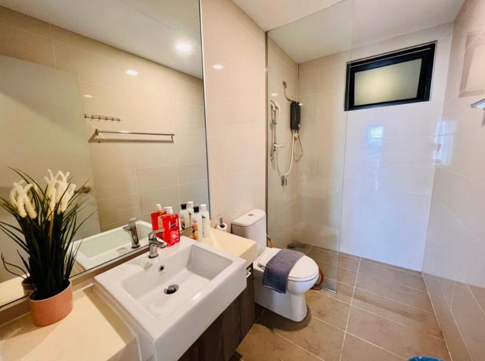 JB Southkey Mosaic Midvalley (High Floor)2 Bedroom Apartment in Johor Bahru
