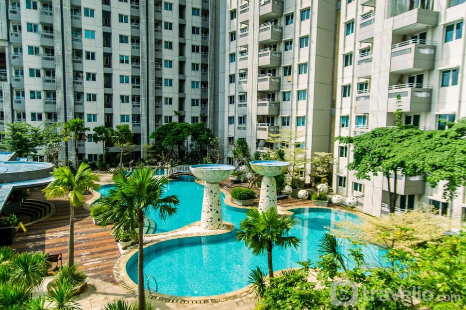 Stunning and Comfy 2BR at Sky Terrace By Travelio Apartment in Jakarta