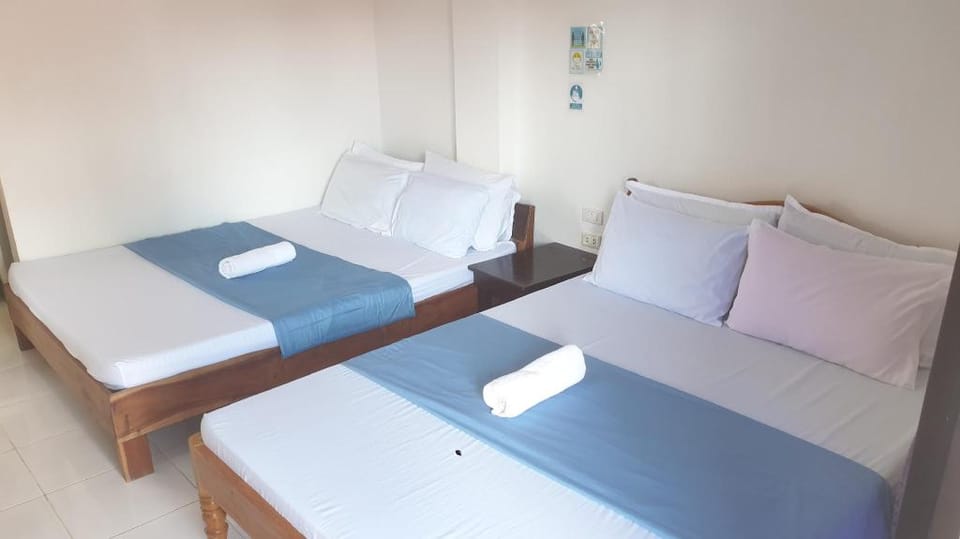 Gud for 4pax, starlink , kichen, 2min to beach,A7 Vacation rental in General Luna
