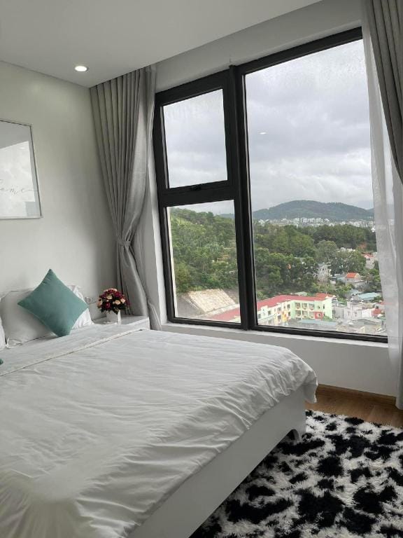 Green pay hạ long Apartment in Laos