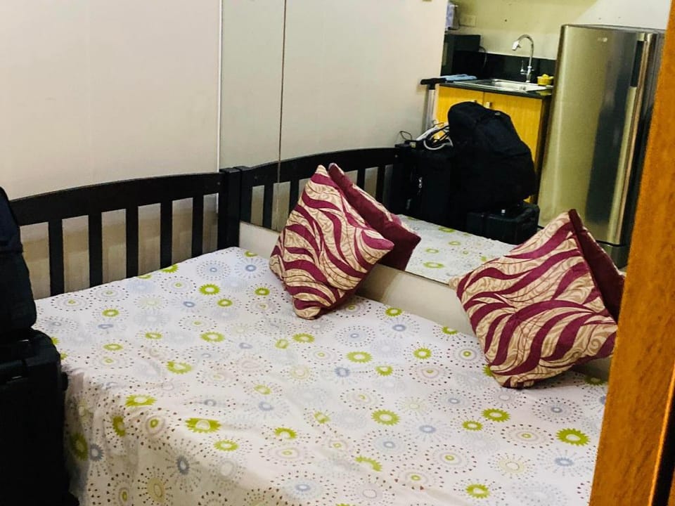 SHELL RESIDENCE  C1  SHORWTLK MALL OF ASIA / WIFI Apartment in Pasay