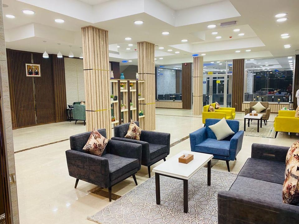 Royal Land Hotel Suitesرويال لاند للأجنحة الفندقية Hotel in Oman