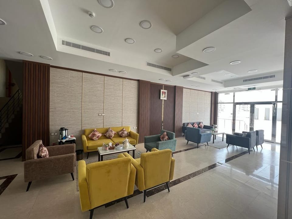 Royal Land Hotel Suitesرويال لاند للأجنحة الفندقية Hotel in Oman