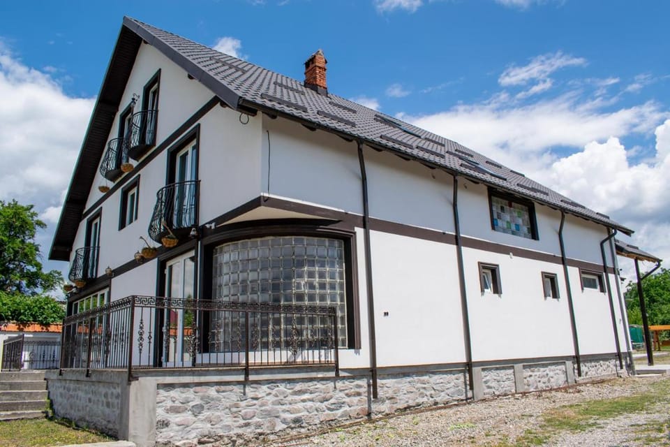 Casa Nevada Apartment in Romania