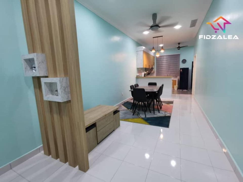 DESARU PENAWAR FIDZALEA MUSLIM GUESTHOUSE Vacation rental in Johor