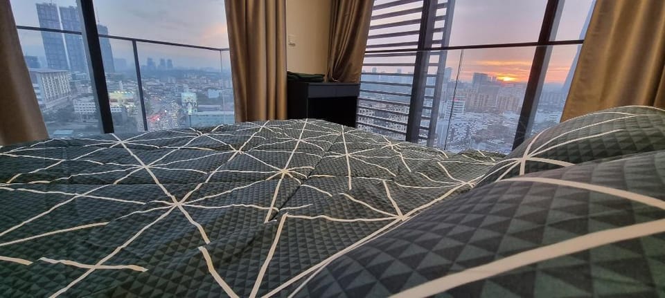 Luxurious 2 bedroom serviced apartment within kl Apartment in Federal Territory of Kuala Lumpur
