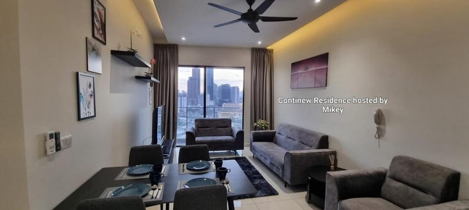 Luxurious 2 bedroom serviced apartment within kl Apartment in Federal Territory of Kuala Lumpur