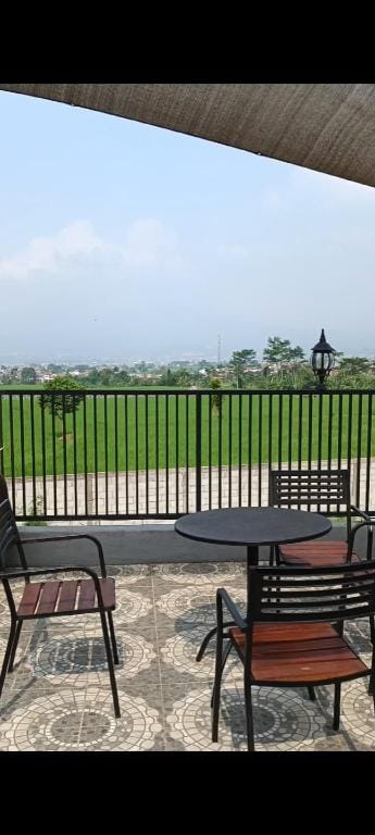 Teras Padi Garut Villa in West Java