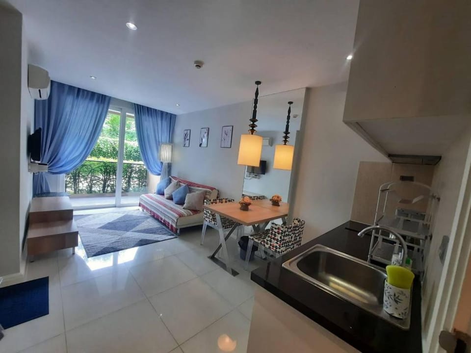 Atlantis condo resort pattaya by Litzaa Apartment in Pattaya City