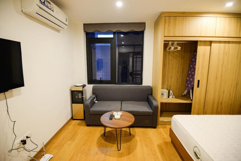 OnebedRoom Serviced Apartment  in  39 Linh Lang Apartment in Hanoi