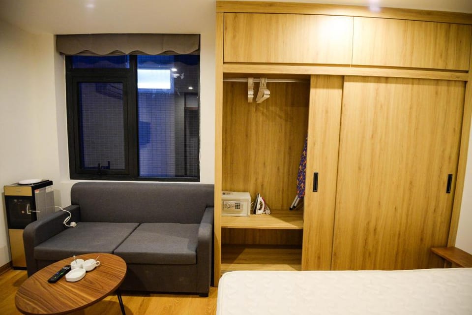 OnebedRoom Serviced Apartment  in  39 Linh Lang Apartment in Hanoi
