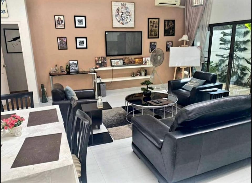 Private  Pool Villa Villa in Pattaya City