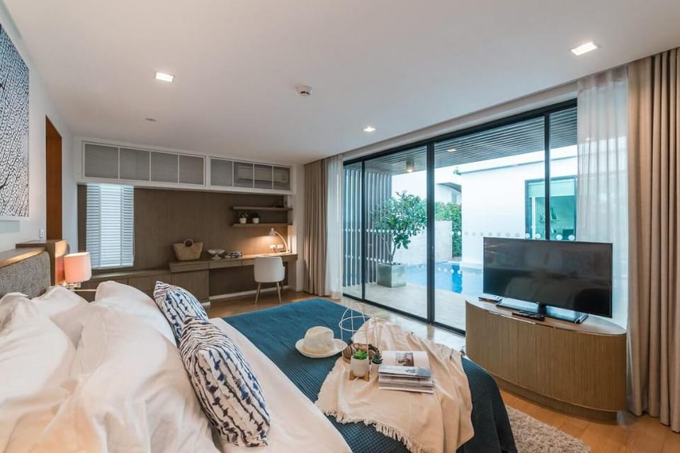 Movenpick 4BR Private Pool Villa – Beach Access Villa in Pattaya City