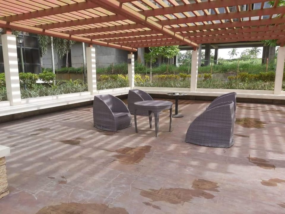 AFFORDABLE TAGAYTAY MONTELUCE 1 BR w/POOL  10 Apartment in Calabarzon