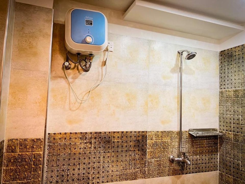 Luxury Furnished One Bedroom Appartment Apartment in Lahore