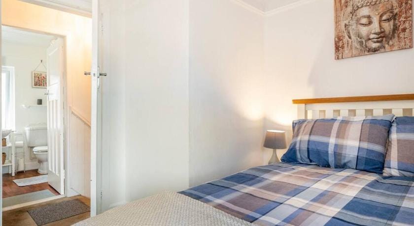Close to city centre home with public transport Vacation rental in Belfast