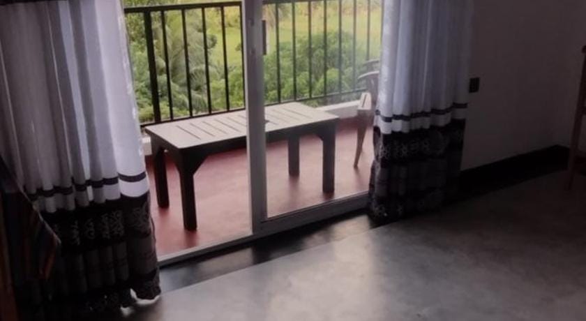 Villa51 First floor gives you to calm ,relax lodge Vacation rental in Hikkaduwa