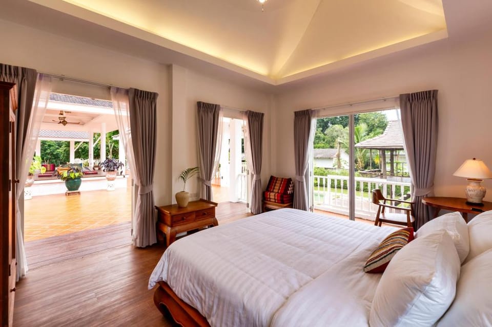 Phi Private Villa: Luxury Riverside and Pool  Villa in Chiang Mai