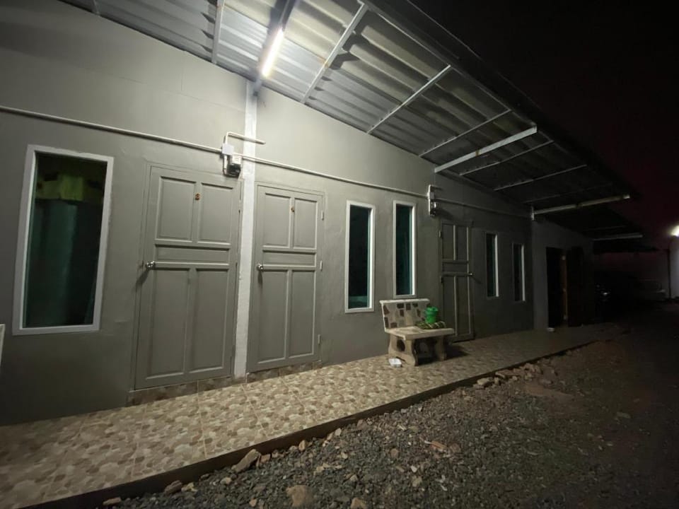 Colonel Motel Vacation rental in Laos
