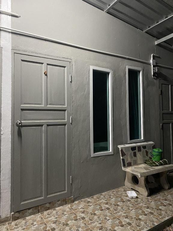 Colonel Motel Vacation rental in Laos