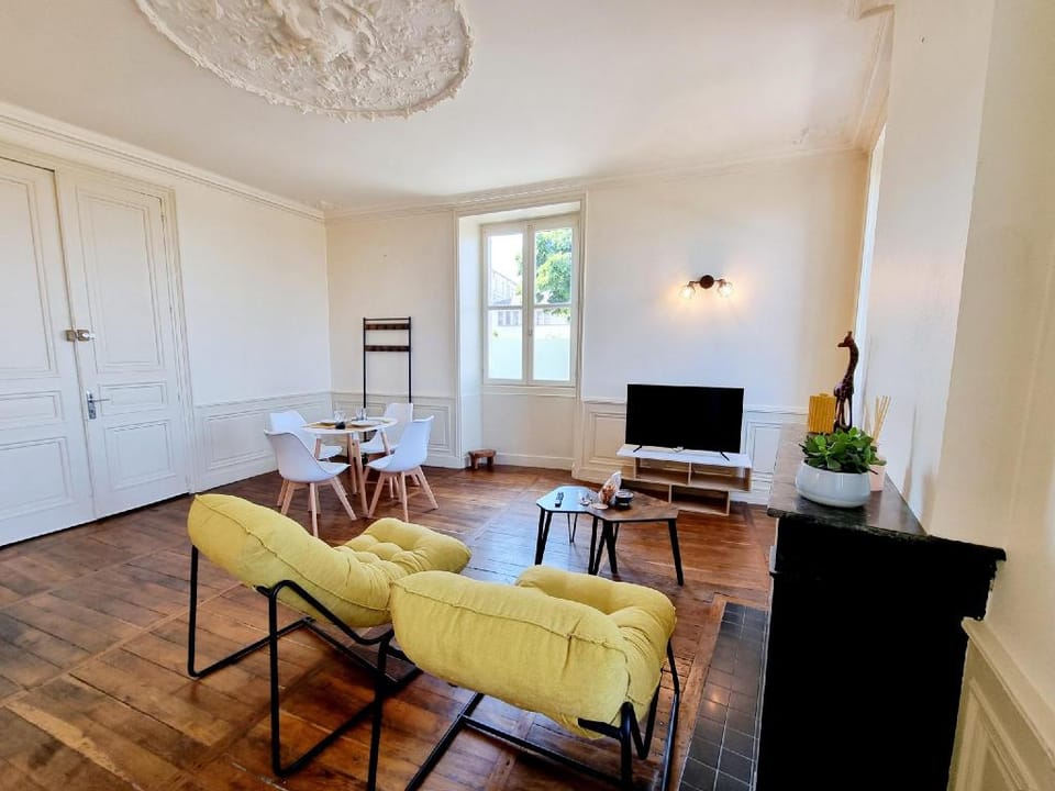 Superbe T2 lumineux avec fibre Apartment in Angoulême