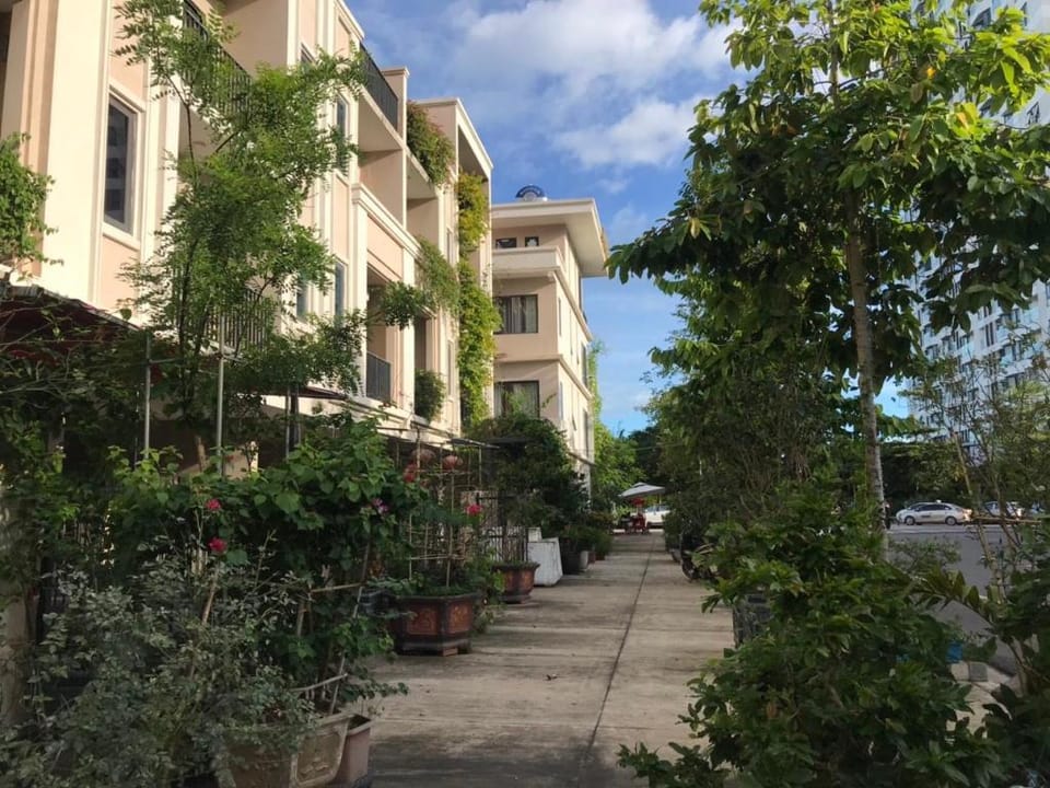 ROSE Full House - 4 bedrooms, 1km to Marina beach Villa in Laos