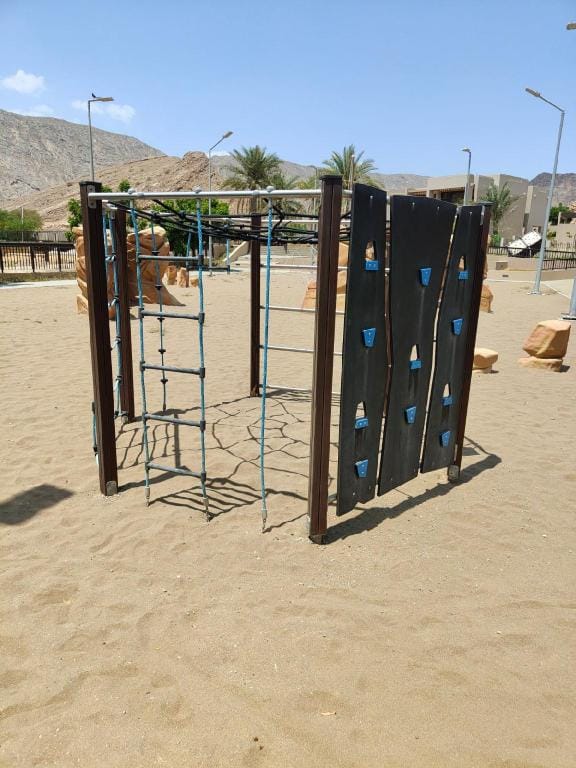 Lagoon & Mountain View Villa Villa in Muscat Governorate, Oman