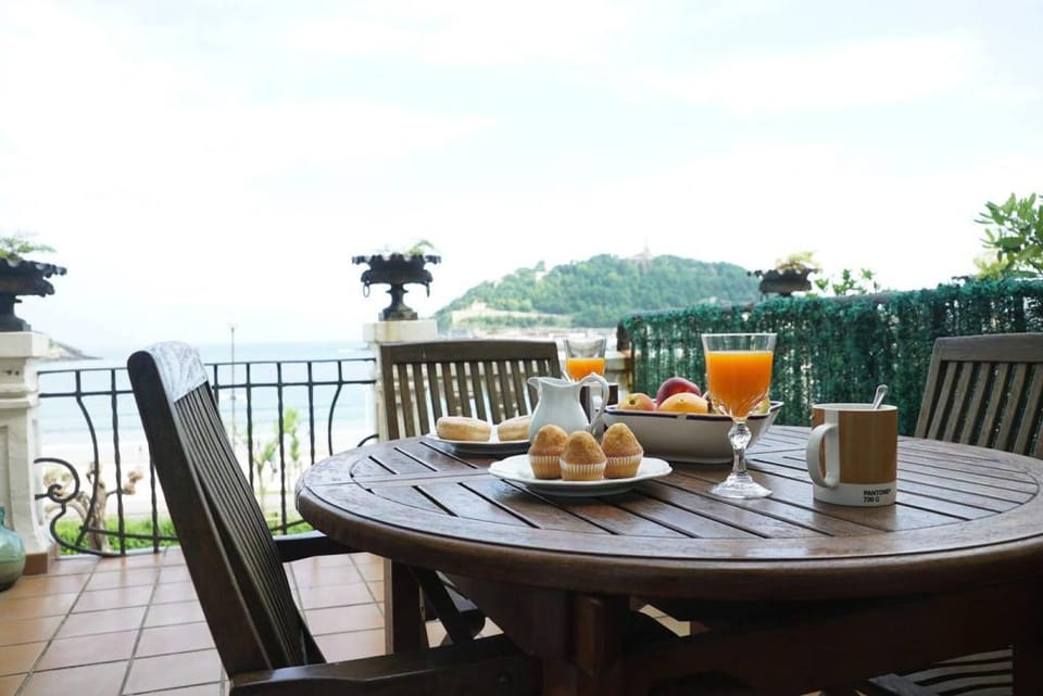 BREATHTAKING TERRACE- by www.SanSebastianApartments.es Apartment in San Sebastian