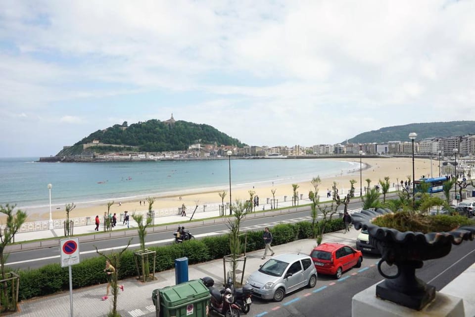 BREATHTAKING TERRACE- by www.SanSebastianApartments.es Apartment in San Sebastian